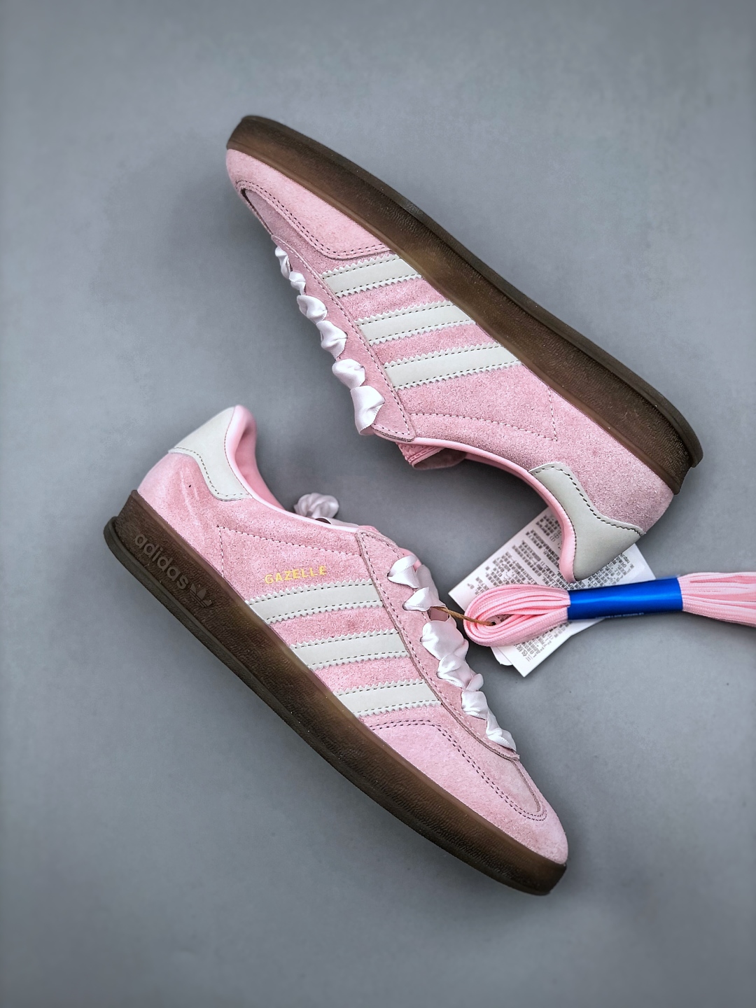 Adidas Gazelle Indoor Low-Top Sneakers - Retro Style, Versatile, Pink 10 cmp i1746305405394 4709 0 8