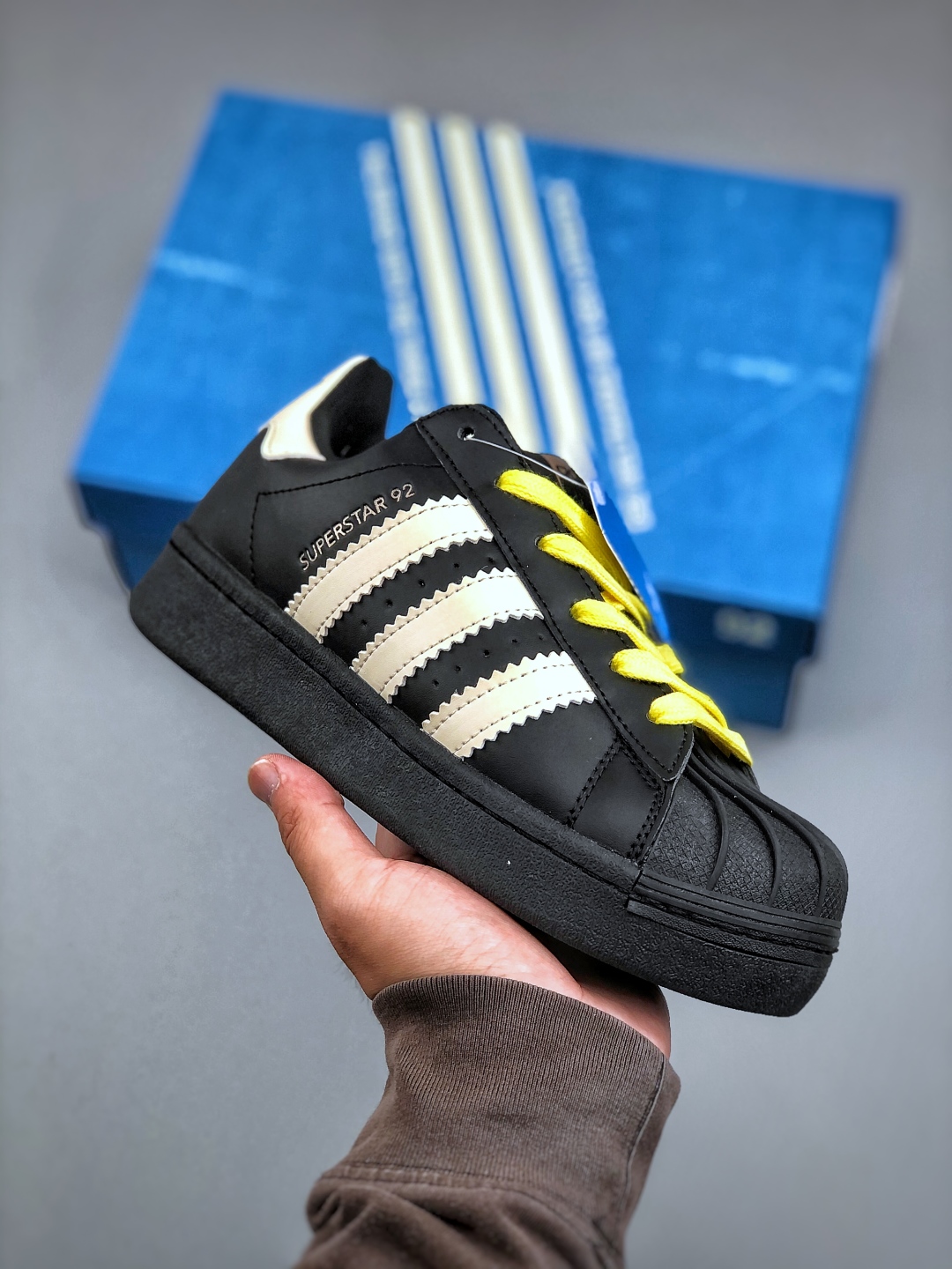 Adidas Originals Superstar '92 Low-Top Casual Sneakers - Black/White/Yellow 2 cmp i1746305672892 6771 0 0