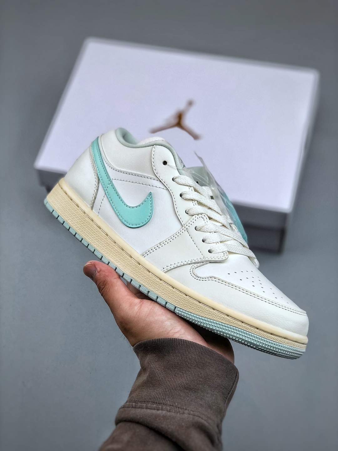 Air Jordan 1 Low White Mint Green Casual Sneakers DC0774-134 2 cmp i1746306124952 5731 0 0