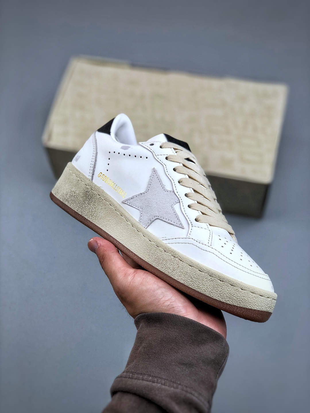 Golden Goose FortyTwo White Leather Sneakers with Silver Star Patch 5 cmp i1746307012788 7040 0 0