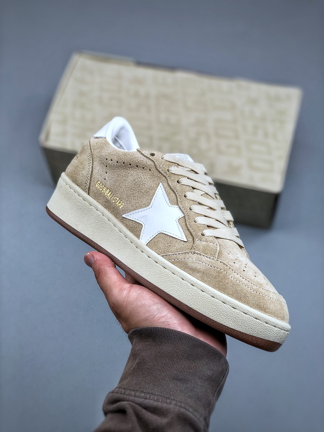 Golden Goose FortyTwo White Leather Sneakers with Silver Star Patch 4 cmp i1746307026268 7472 0 0