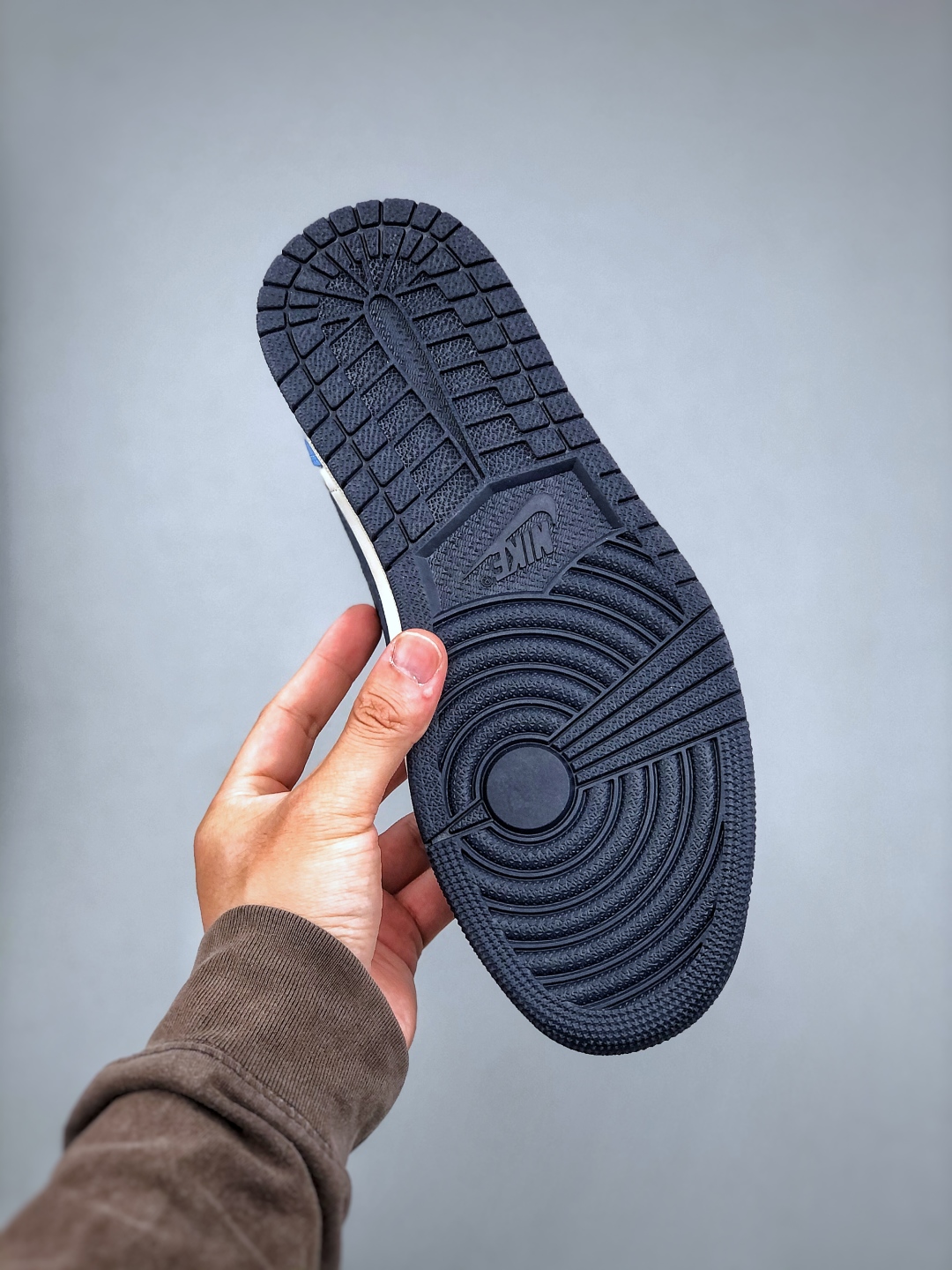 Air Jordan 1 Retro Low Obsidian: Premium Comfort and Style for Everyday Wear 9 cmp i1746307666224 3930 0 7