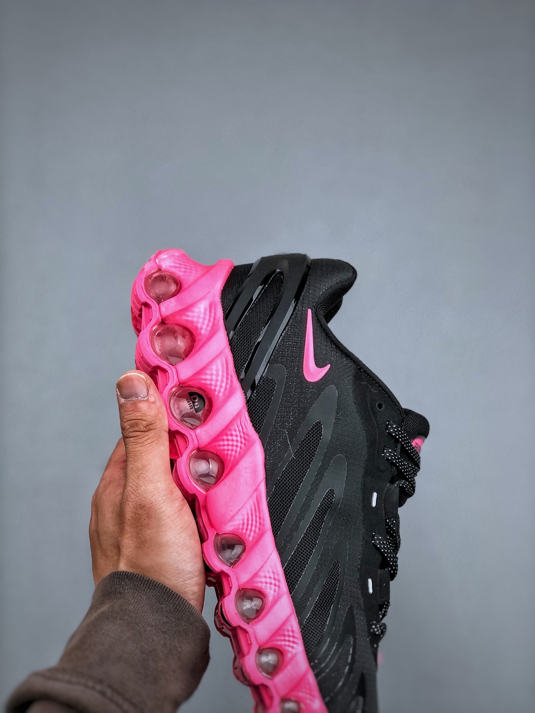Nike Air Max DN8 Running Shoes - Full-Length Air Cushion, Enhanced Comfort 7 cmp i1746307694983 6098 0 5