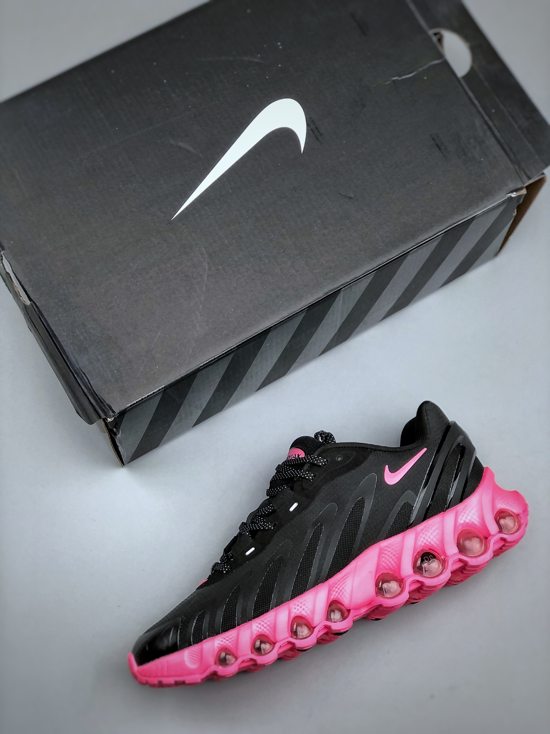 Nike Air Max DN8 Running Shoes - Full-Length Air Cushion, Enhanced Comfort 4 cmp i1746307694991 8140 0 2