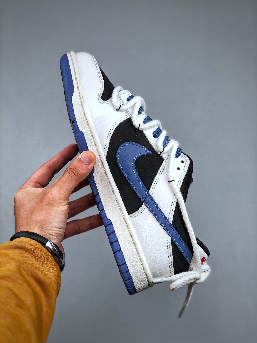Nike SB Dunk Low Anonymous Player Anniversary Custom Casual Skateboarding Shoes 3 cmp i1746391678170 667 0 1