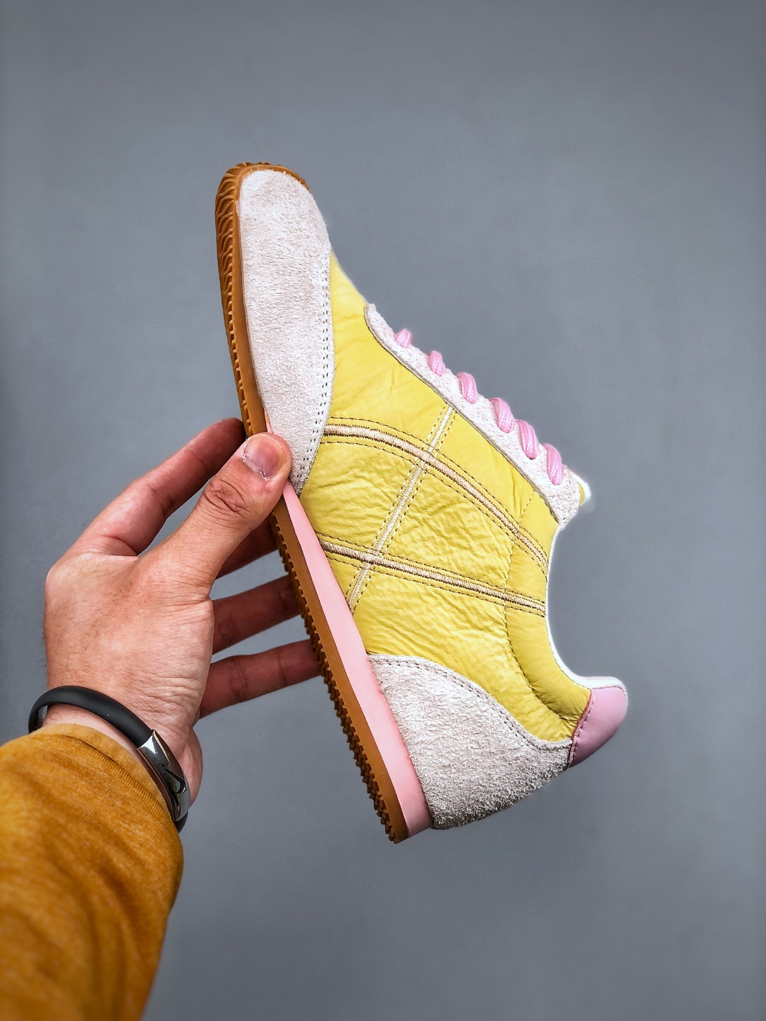 Gucci CC Series Retro Ballet Sneakers - Comfortable, Stylish, and Versatile 3 cmp i1746391992044 5235 0 1