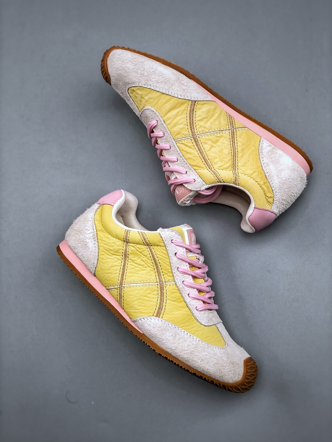 Gucci CC Series Retro Ballet Sneakers - Comfortable, Stylish, and Versatile 10 cmp i1746391992059 2668 0 8