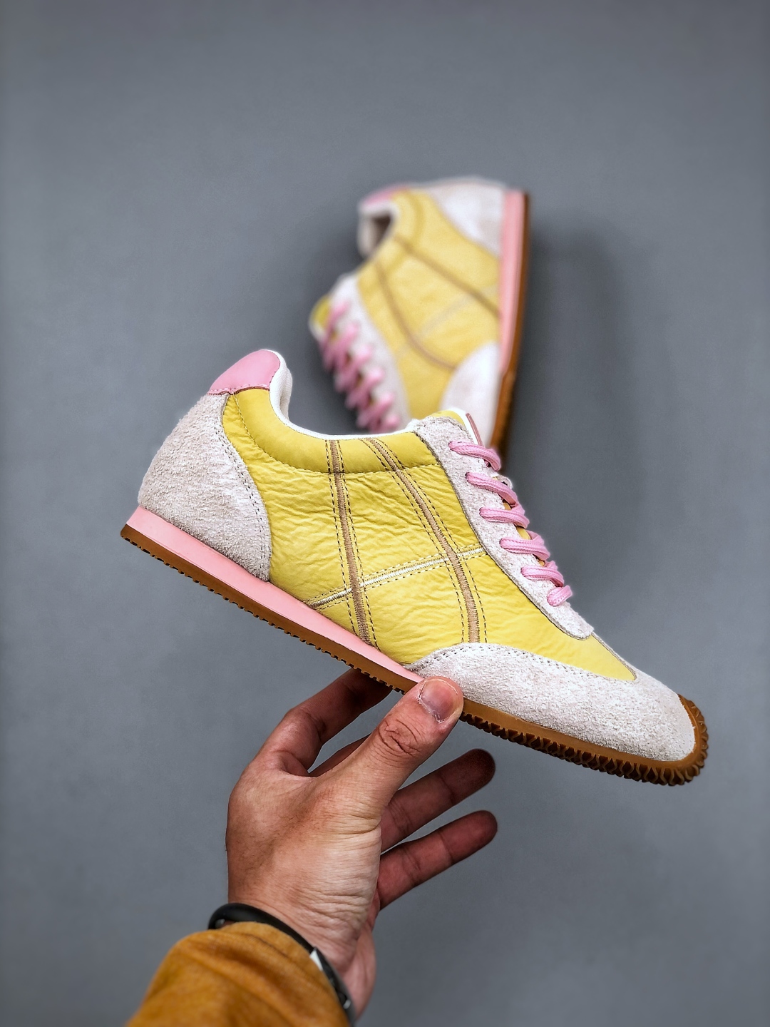 Gucci CC Series Retro Ballet Sneakers - Comfortable, Stylish, and Versatile 5 cmp i1746391993605 2166 0 3
