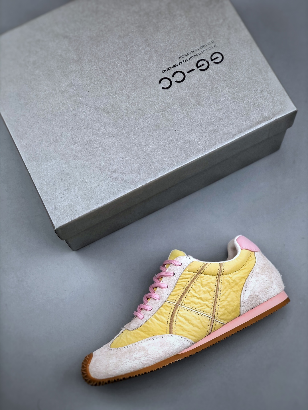 Gucci CC Series Retro Ballet Sneakers - Comfortable, Stylish, and Versatile 4 cmp i1746391993631 5465 0 2