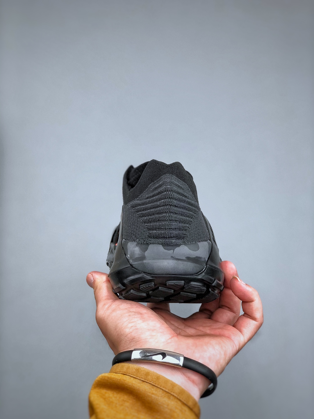 Mammut Hueco Knit II Low: High-Performance Outdoor & Casual Shoes for Men 8 cmp i1746392602871 193 0 6