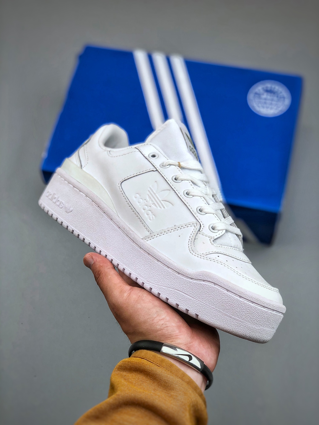 Adidas Forum Low Bold Stripes W, Classic Retro Leather Sneakers for Men & Women 2 cmp i1746392647474 2086 0 0