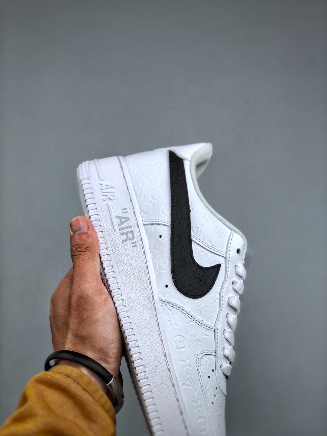 Nike Air Force 1 '07 x Louis Vuitton Low-Top Sneakers - Size 36-45 7 cmp i1746393059177 6514 0 5