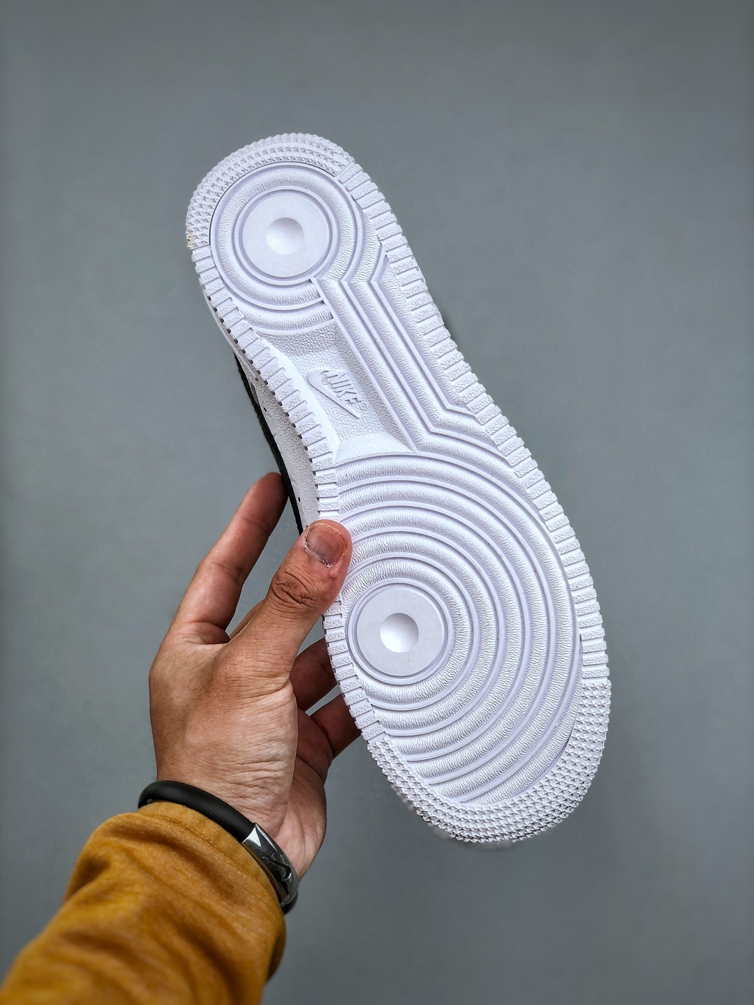 Nike Air Force 1 '07 x Louis Vuitton Low-Top Sneakers - Size 36-45 9 cmp i1746393059189 5779 0 7