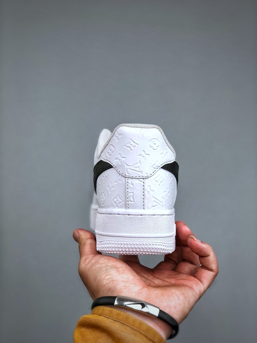 Nike Air Force 1 '07 x Louis Vuitton Low-Top Sneakers - Size 36-45 8 cmp i1746393060825 7313 0 6