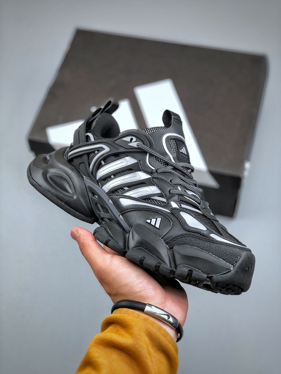 Adidas AD XLG Runner Deluxe CNY Lightweight Retro Cyberpunk Sneakers 2 cmp i1746393161982 3480 0 0