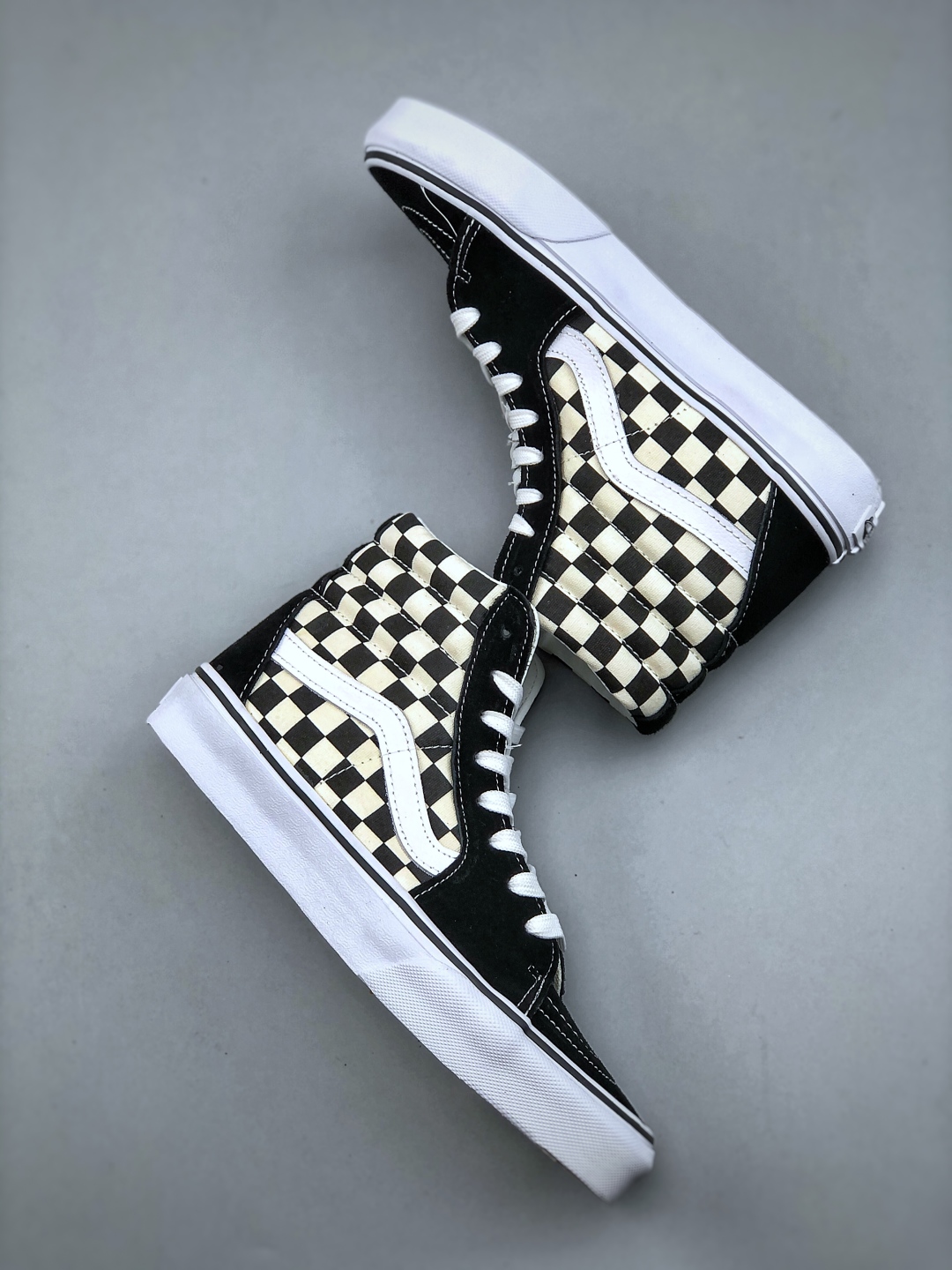 Vans Sk8-Hi Black/White Checkerboard Canvas High-Top Unisex Skate Shoes 10 cmp i1746478673288 884 0 8