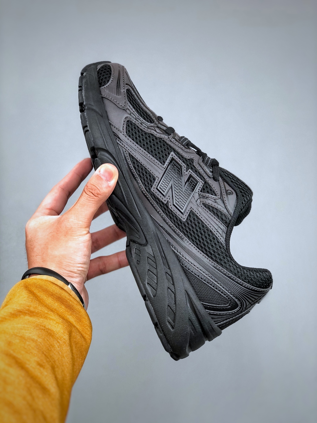 New Balance U740BO2 Retro Casual Running Shoes - Stylish Comfort & Durability 3 cmp i1746479224525 3180 0 1