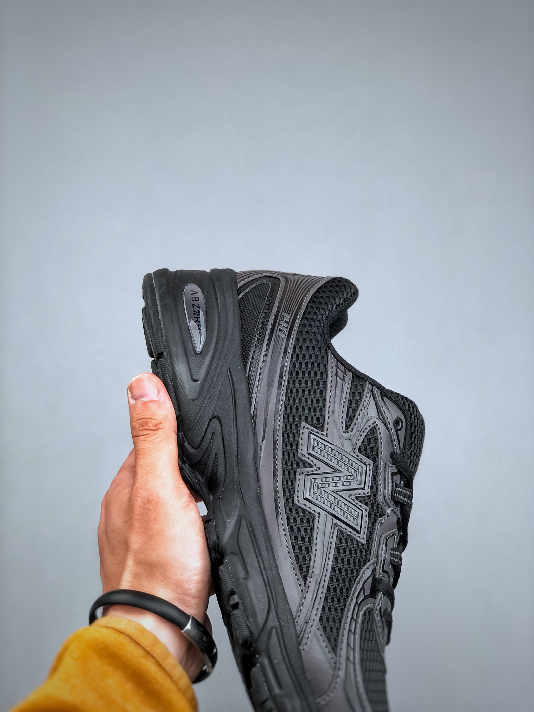 New Balance U740BO2 Retro Casual Running Shoes - Stylish Comfort & Durability 7 cmp i1746479224534 9539 0 5
