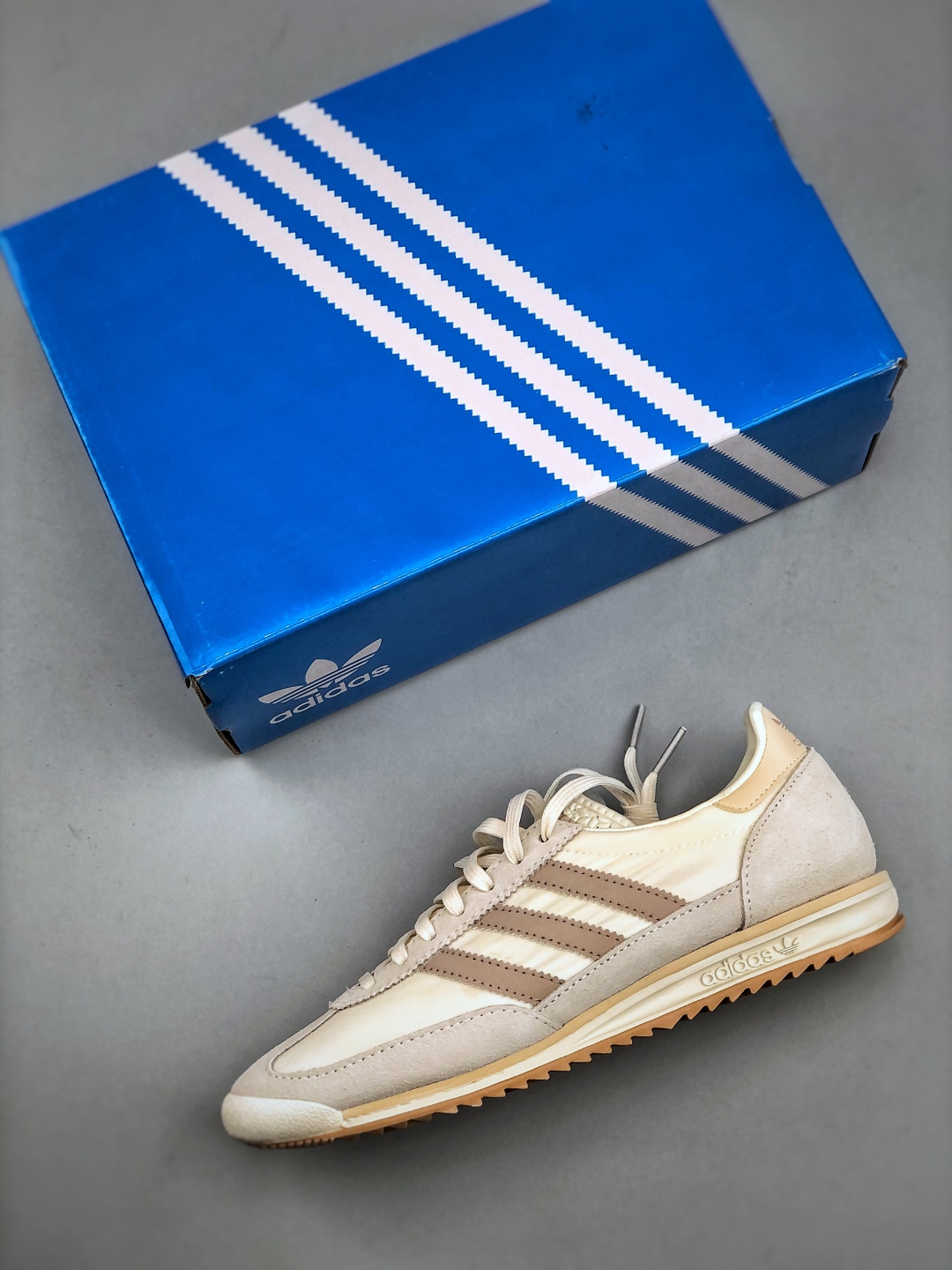 Adidas Originals SL 72 Retro Running Shoes - Classic Style, Comfort Fit 4 cmp i1746479916103 5801 0 2