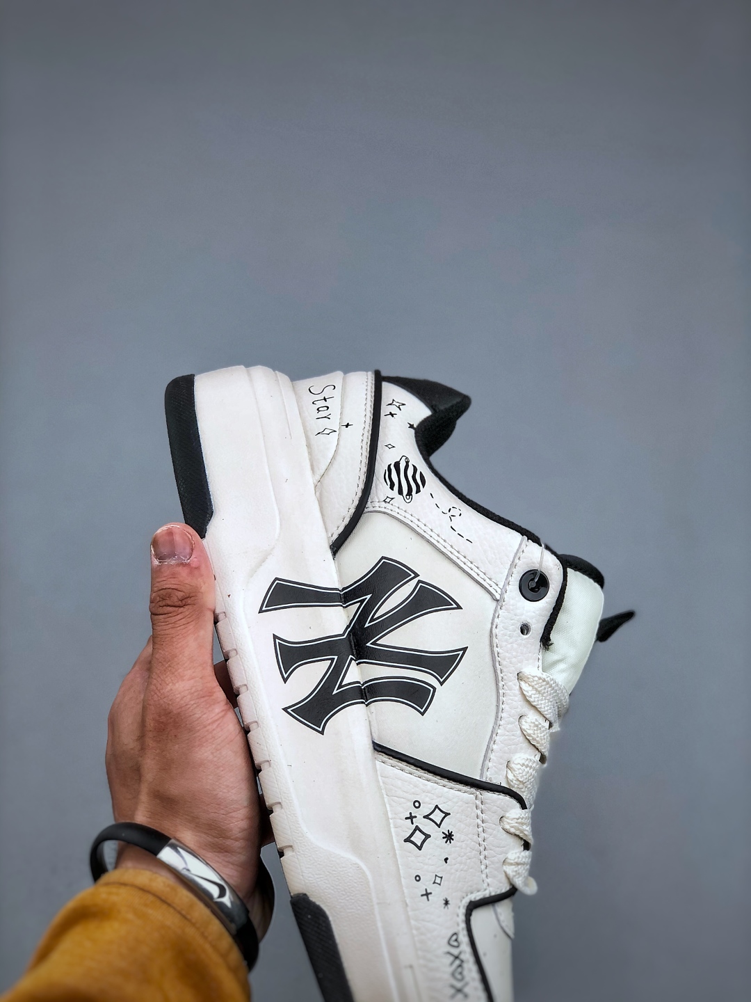 MLB NY Yankees Graffiti Print Chunky Sneakers Height Increasing - Sizes 35 to 45 7 cmp i1746480170469 5416 0 5