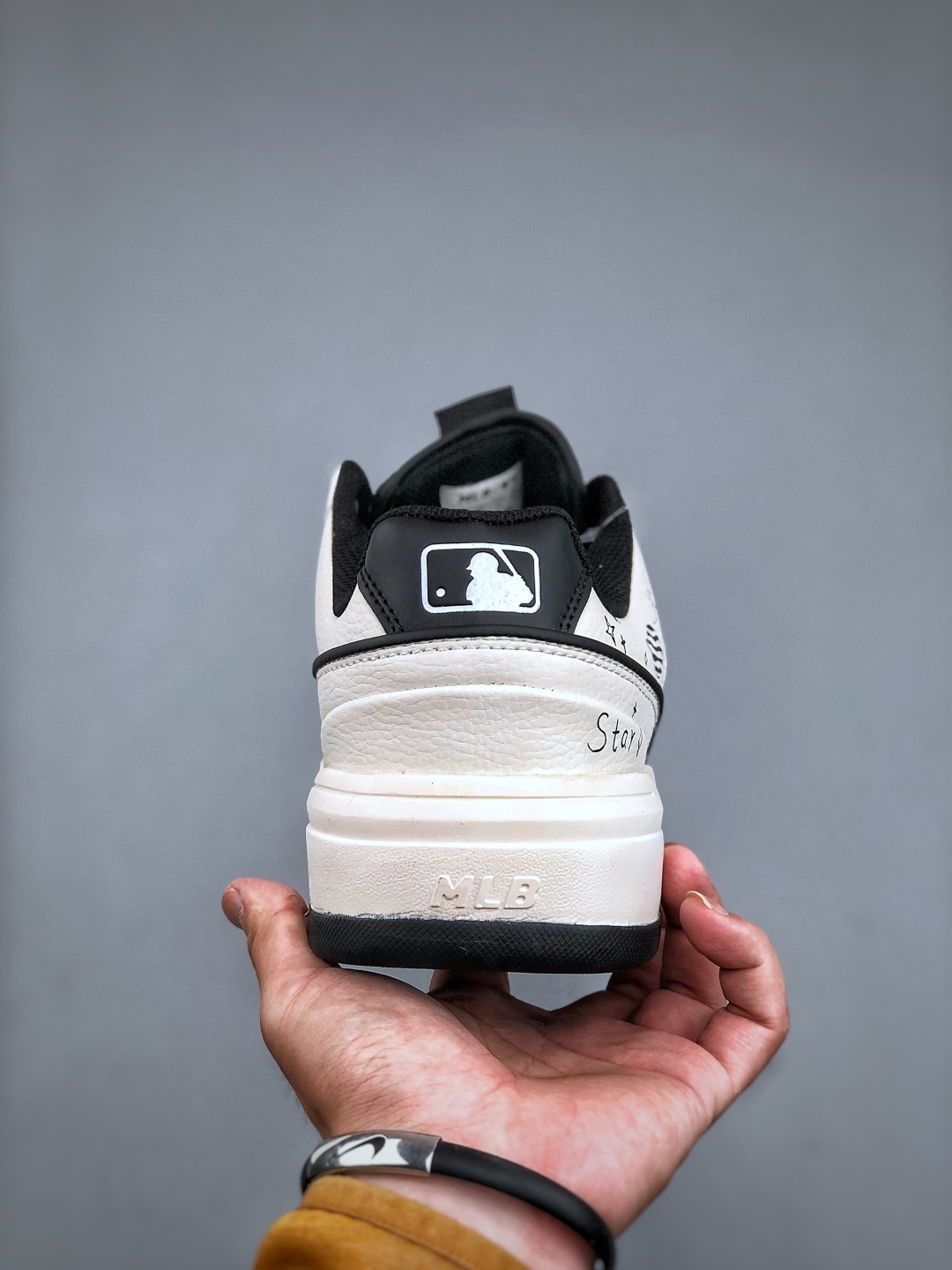 MLB NY Yankees Graffiti Print Chunky Sneakers Height Increasing - Sizes 35 to 45 8 cmp i1746480172688 2105 0 6