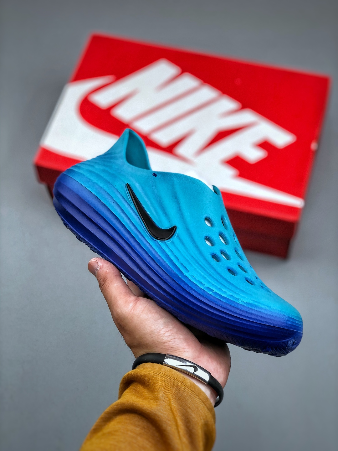 Nike ReactX Rejuven8 Summer Sandals - Lightweight & Breathable Design 2 cmp i1746480878140 1071 0 0