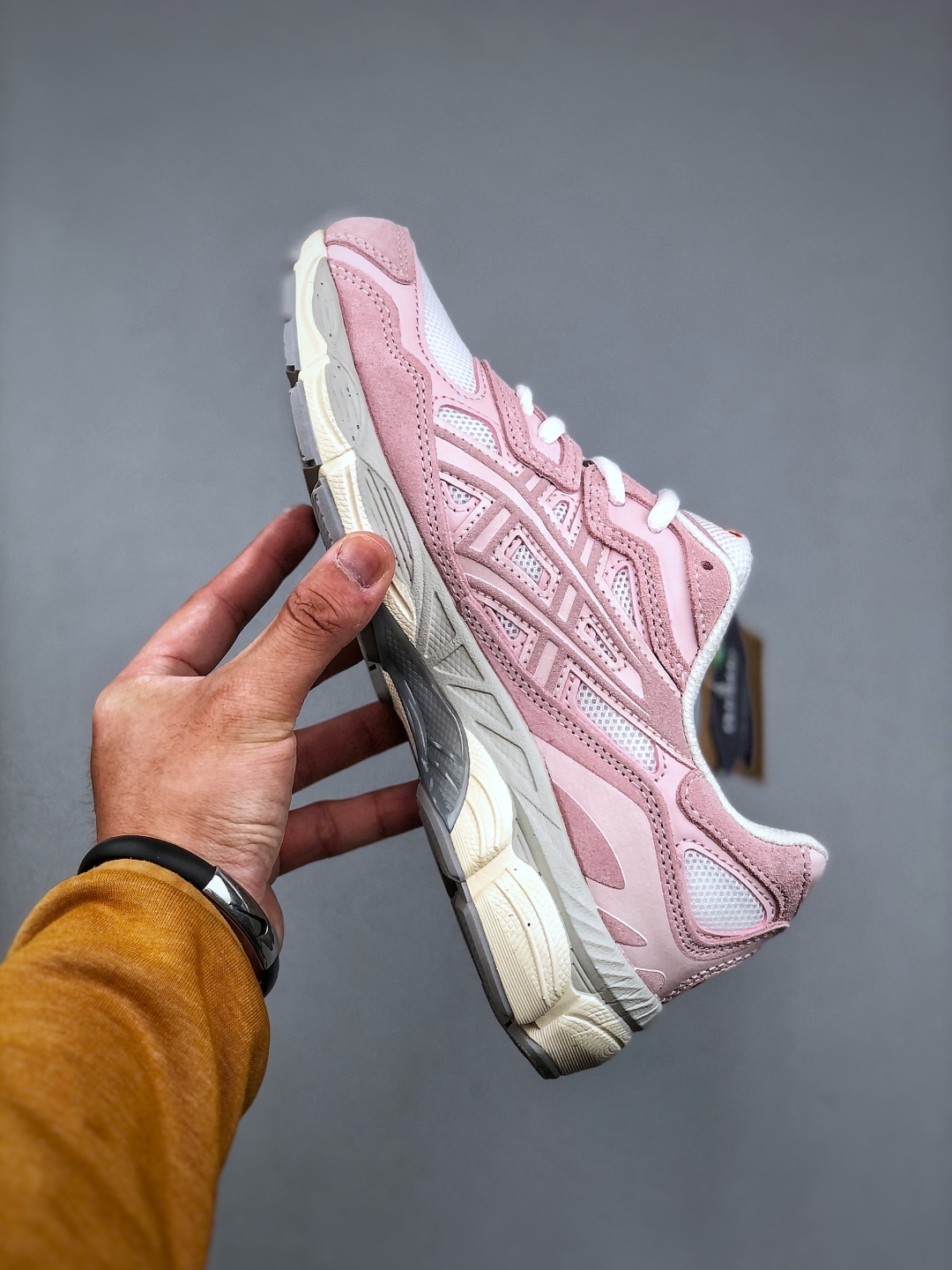 Asics GEL-NYC Low-Top Sneakers - Lightweight, Cushioned, and Stylish Design 3 cmp i1746480985215 6745 0 1
