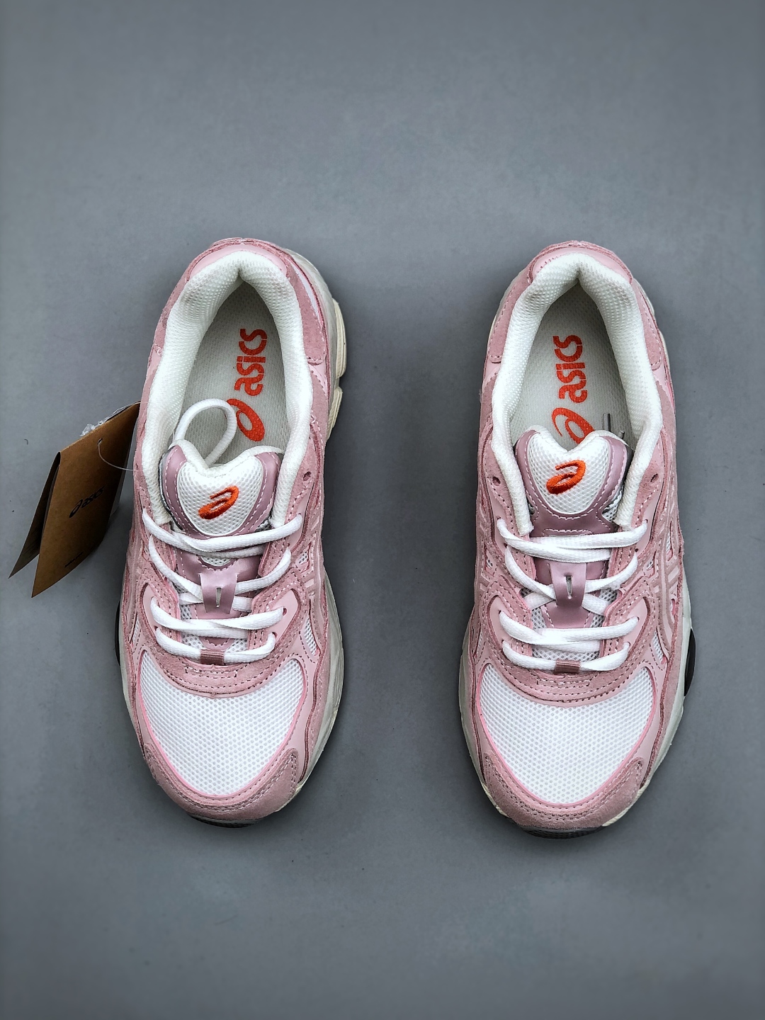 Asics GEL-NYC Low-Top Sneakers - Lightweight, Cushioned, and Stylish Design 6 cmp i1746480985216 3628 0 4
