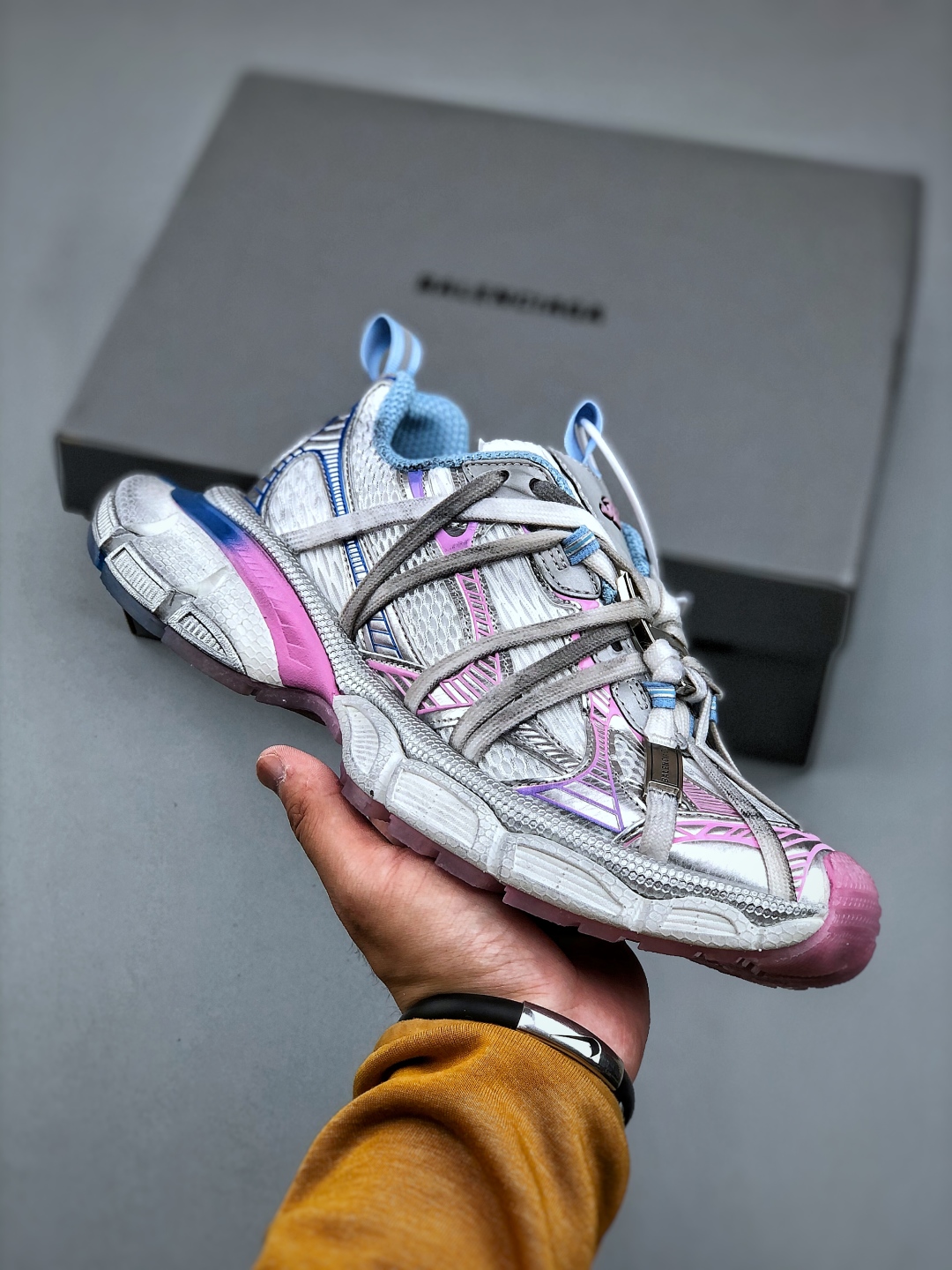Balenciaga 3XL Spider-Man Blue Pink Gradient Chunky Sneakers 2 cmp i1746481047458 4568 0 0
