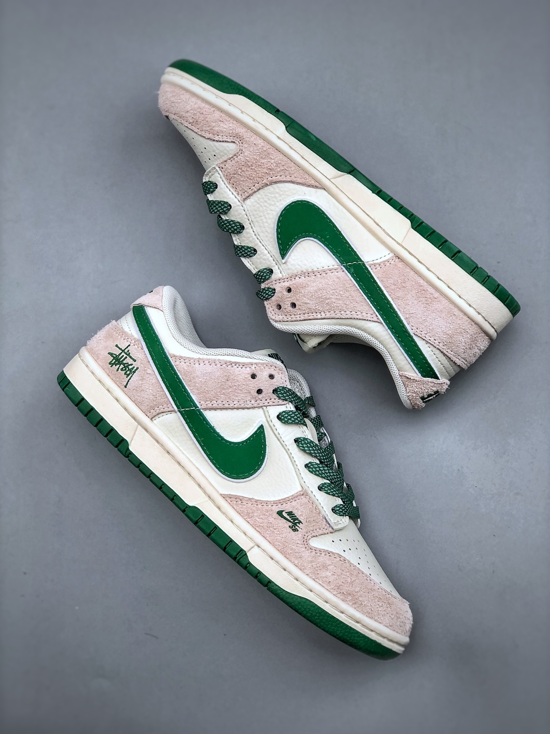 Nike SB Dunk Low x The North Face Stussy Cream Gray-Green Sneakers 10 cmp i1746481294118 4510 0 8