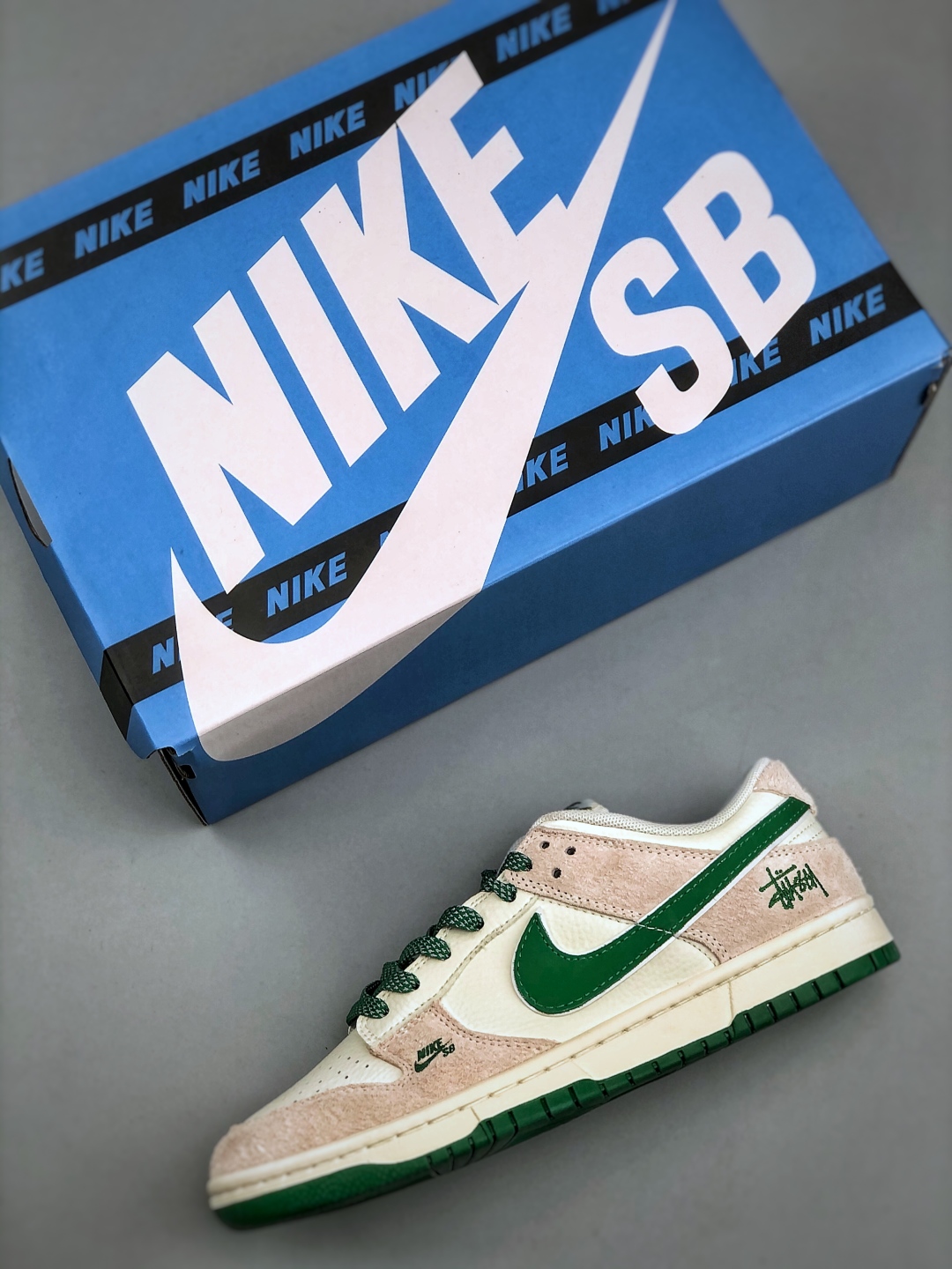 Nike SB Dunk Low x The North Face Stussy Cream Gray-Green Sneakers 4 cmp i1746481296552 8440 0 2