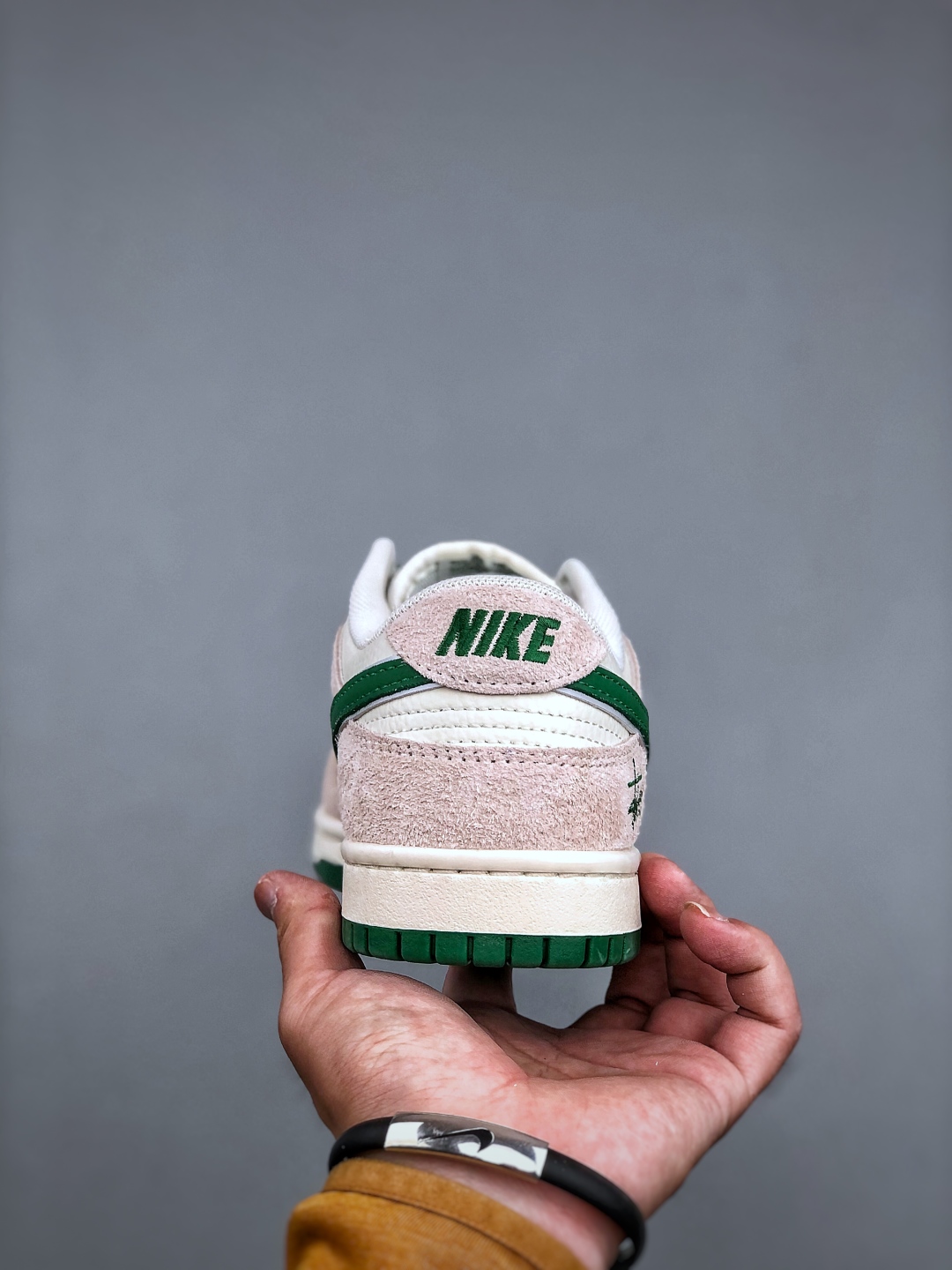 Nike SB Dunk Low x The North Face Stussy Cream Gray-Green Sneakers 8 cmp i1746481296552 9485 0 6