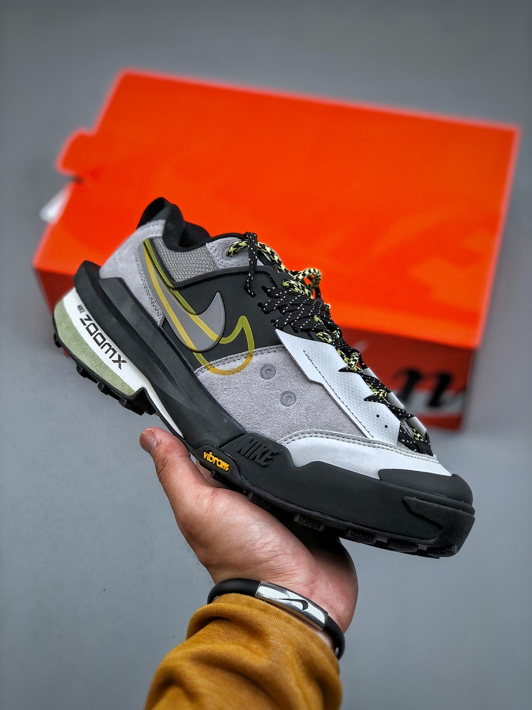 Sacai x Nike Zegamadome SP Casual Lifestyle Sneakers - HQ8618-003 2 cmp i1746564236869 6694 0 0