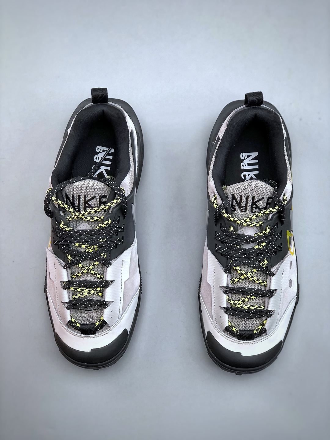 Sacai x Nike Zegamadome SP Casual Lifestyle Sneakers - HQ8618-003 6 cmp i1746564236871 7845 0 4