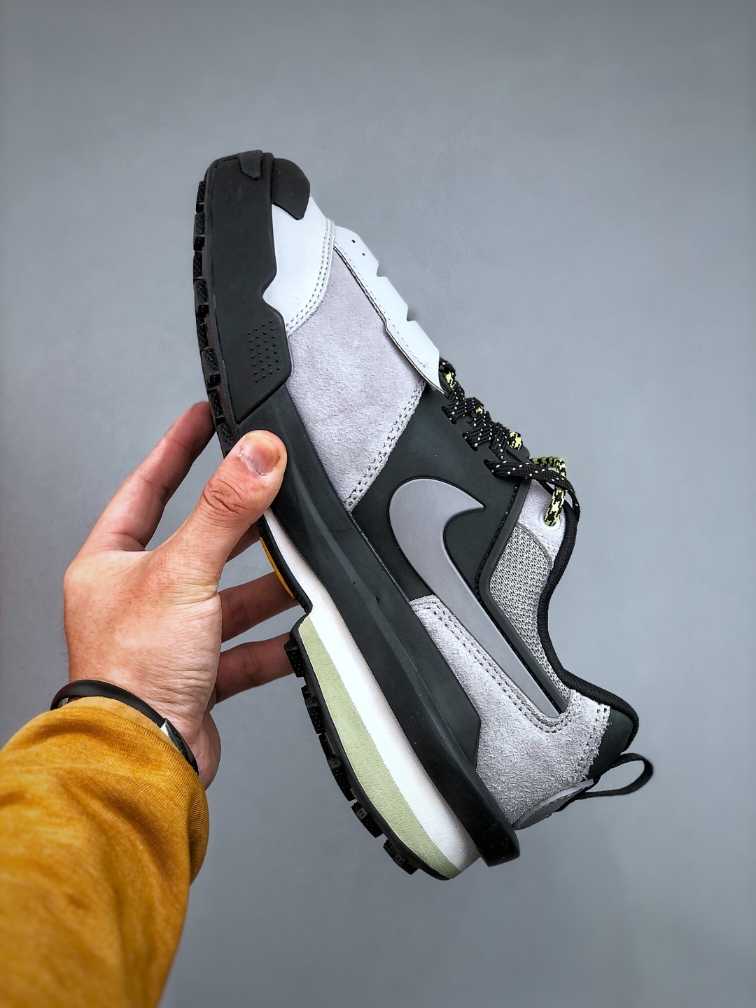 Sacai x Nike Zegamadome SP Casual Lifestyle Sneakers - HQ8618-003 3 cmp i1746564236873 9688 0 1