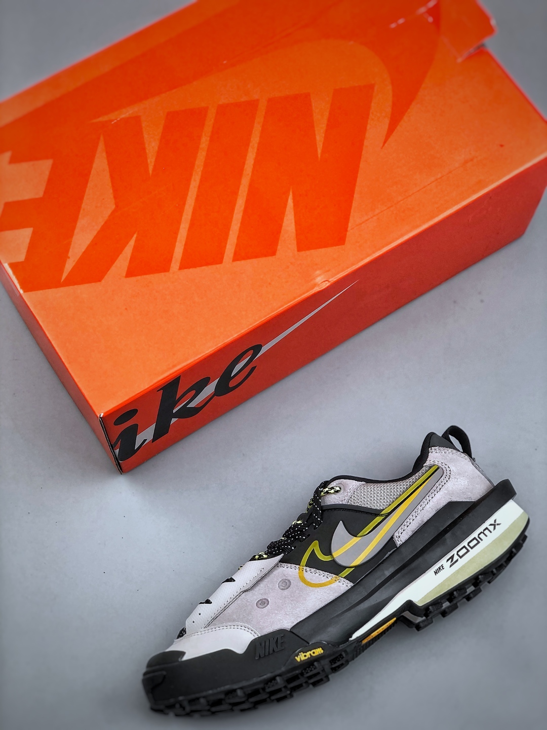 Sacai x Nike Zegamadome SP Casual Lifestyle Sneakers - HQ8618-003 4 cmp i1746564238233 1098 0 2
