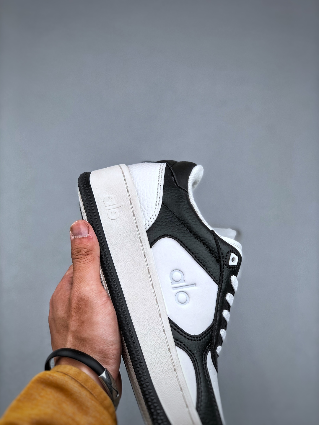 Alo Yoga Recovery Mode Black and White Low-Top Sneakers with Hidden Lift 7 cmp i1746564571506 7136 0 5