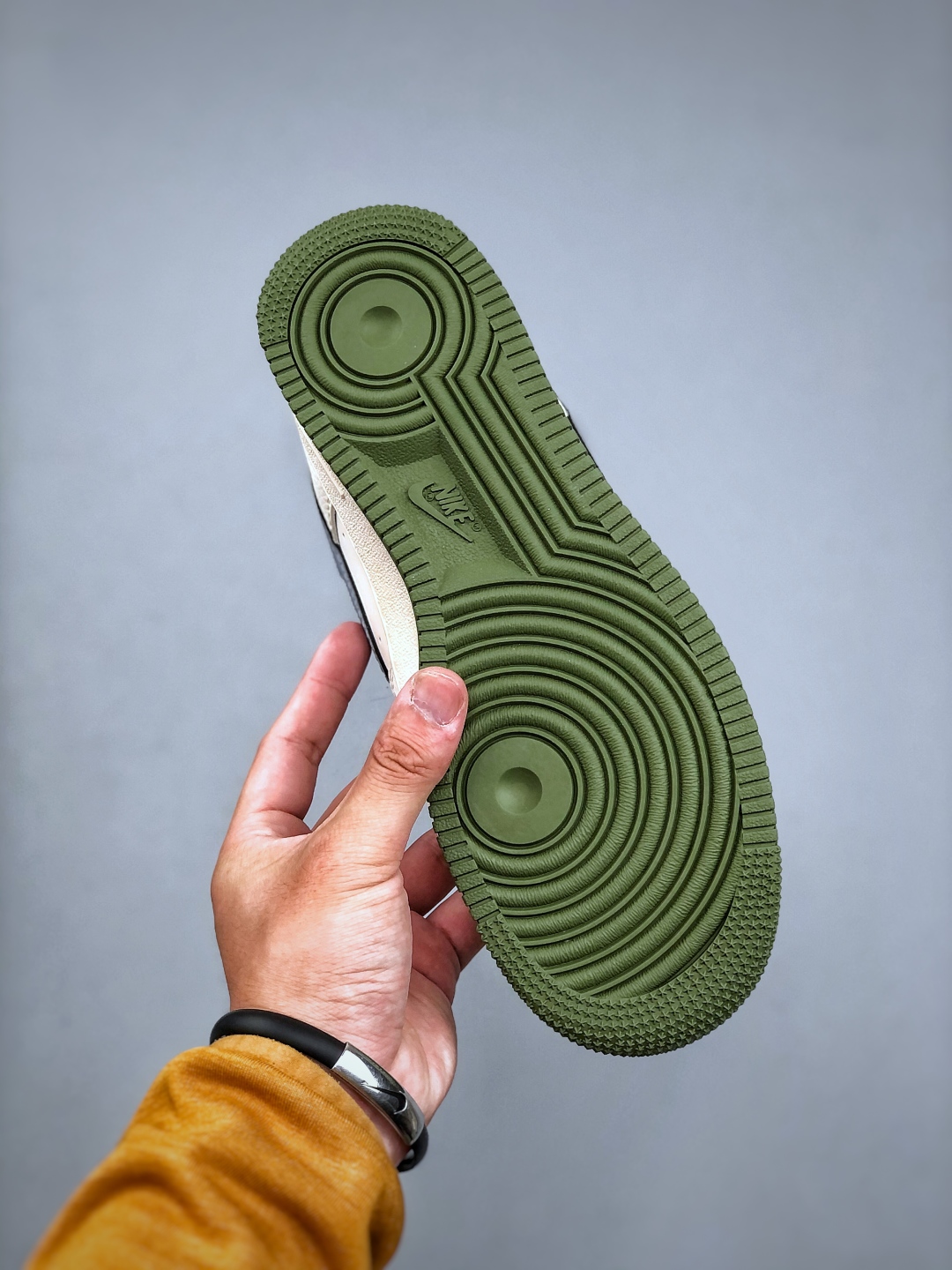 Nike Air Force 1 '07 Low Gucci Green Grey - Premium Comfort & Style 9 cmp i1746564650374 3115 0 7