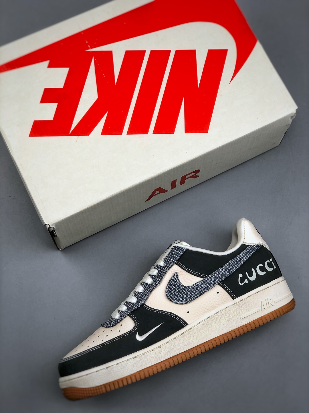 Nike Air Force 1 '07 Low Gucci Sneakers - Style & Comfort Combined 4 cmp i1746564683617 554 0 2