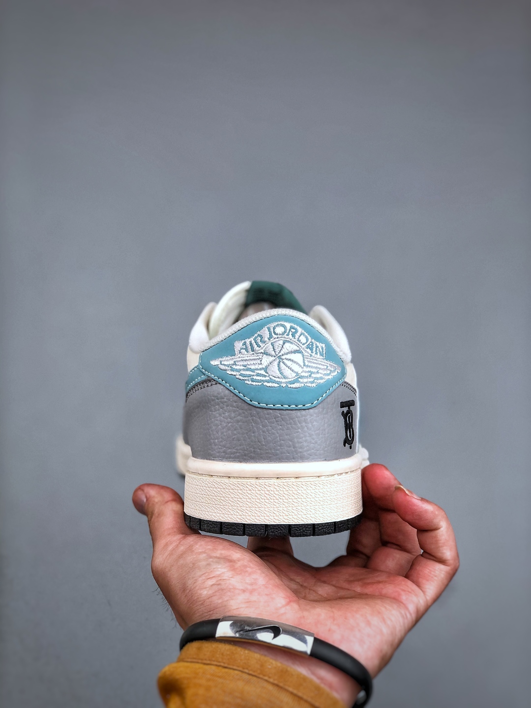 Travis Scott x Burberry Air Jordan 1 Low Grey Blue Reverse Swoosh Sneakers 8 cmp i1746565026951 2188 0 6