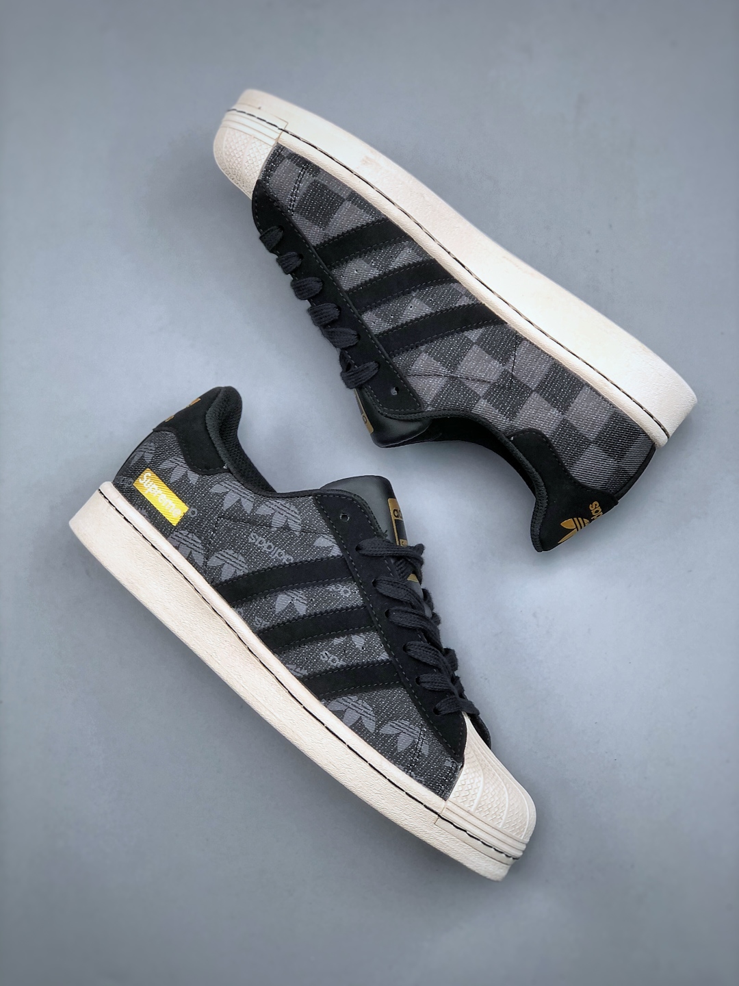 Adidas Originals x Supreme Superstar Black Grey Authentic Sneakers BZ2531 10 cmp i1746565059232 2484 0 8