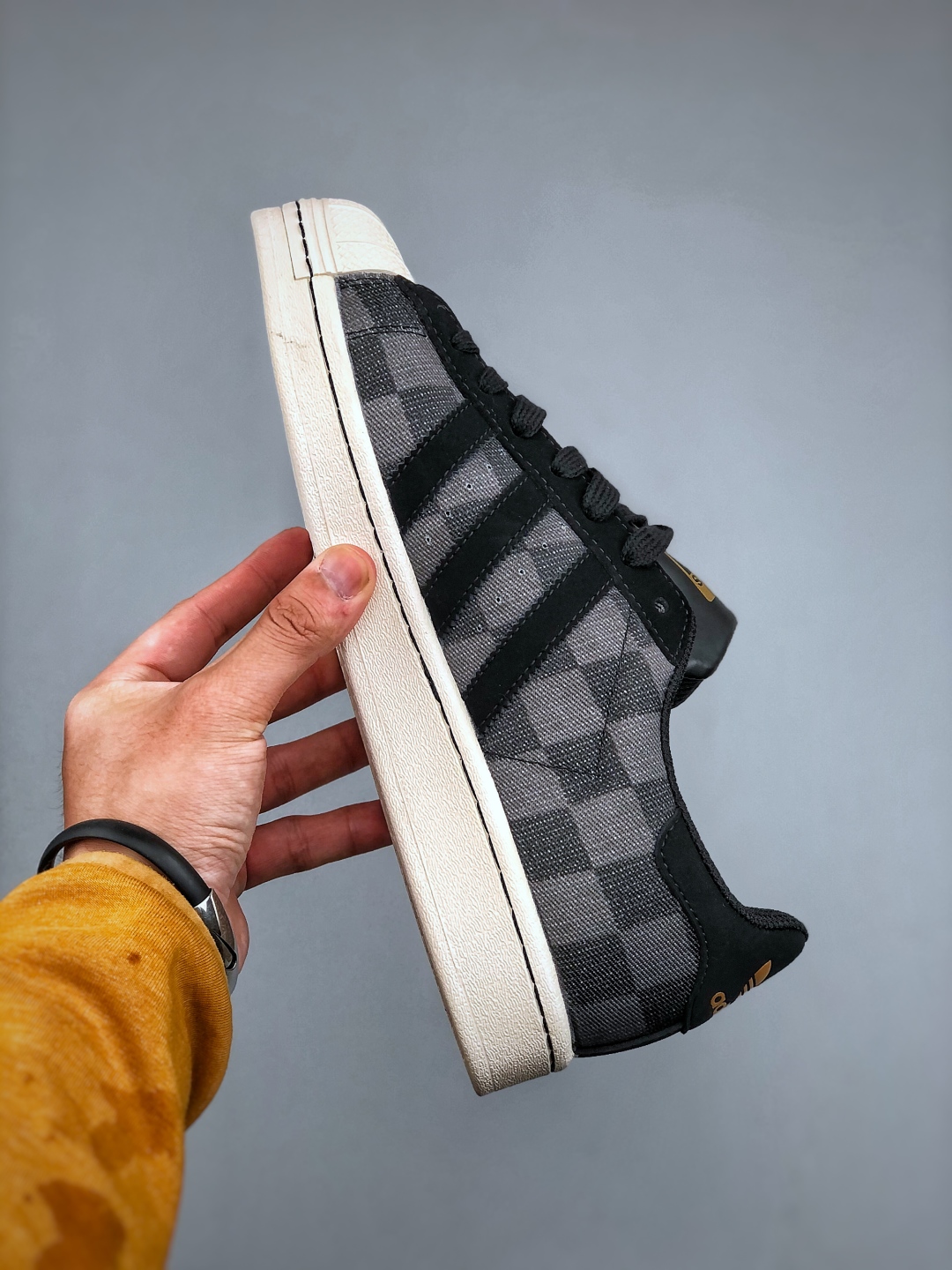 Adidas Originals x Supreme Superstar Black Grey Authentic Sneakers BZ2531 3 cmp i1746565059245 1440 0 1