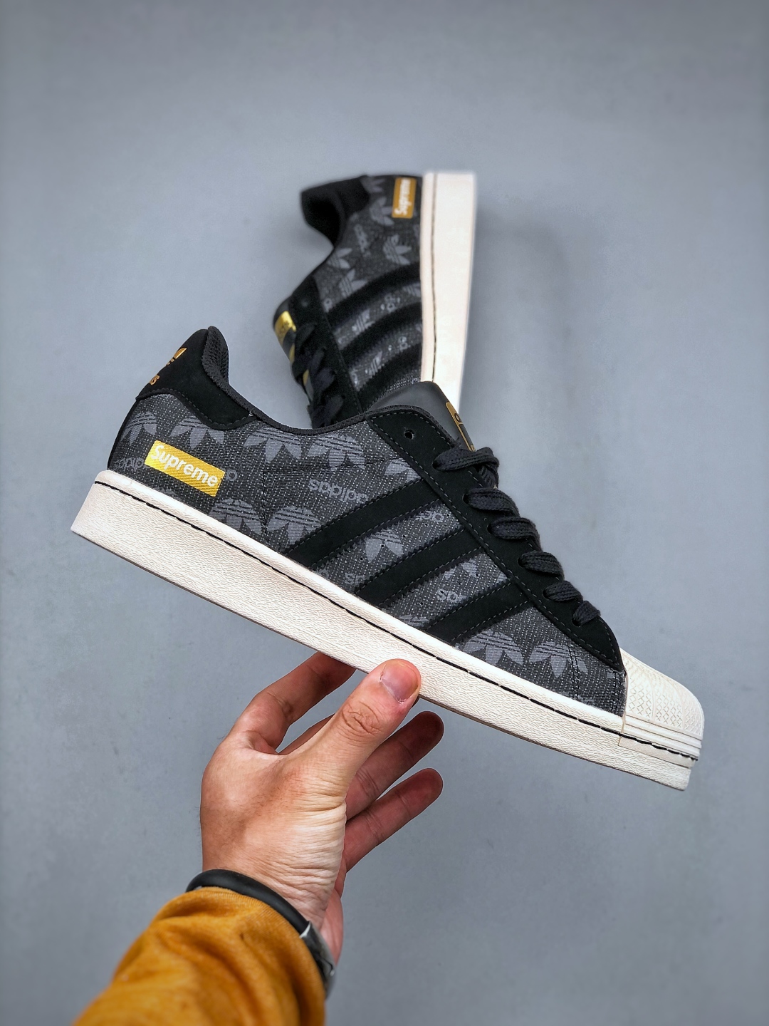 Adidas Originals x Supreme Superstar Black Grey Authentic Sneakers BZ2531 5 cmp i1746565059249 9029 0 3