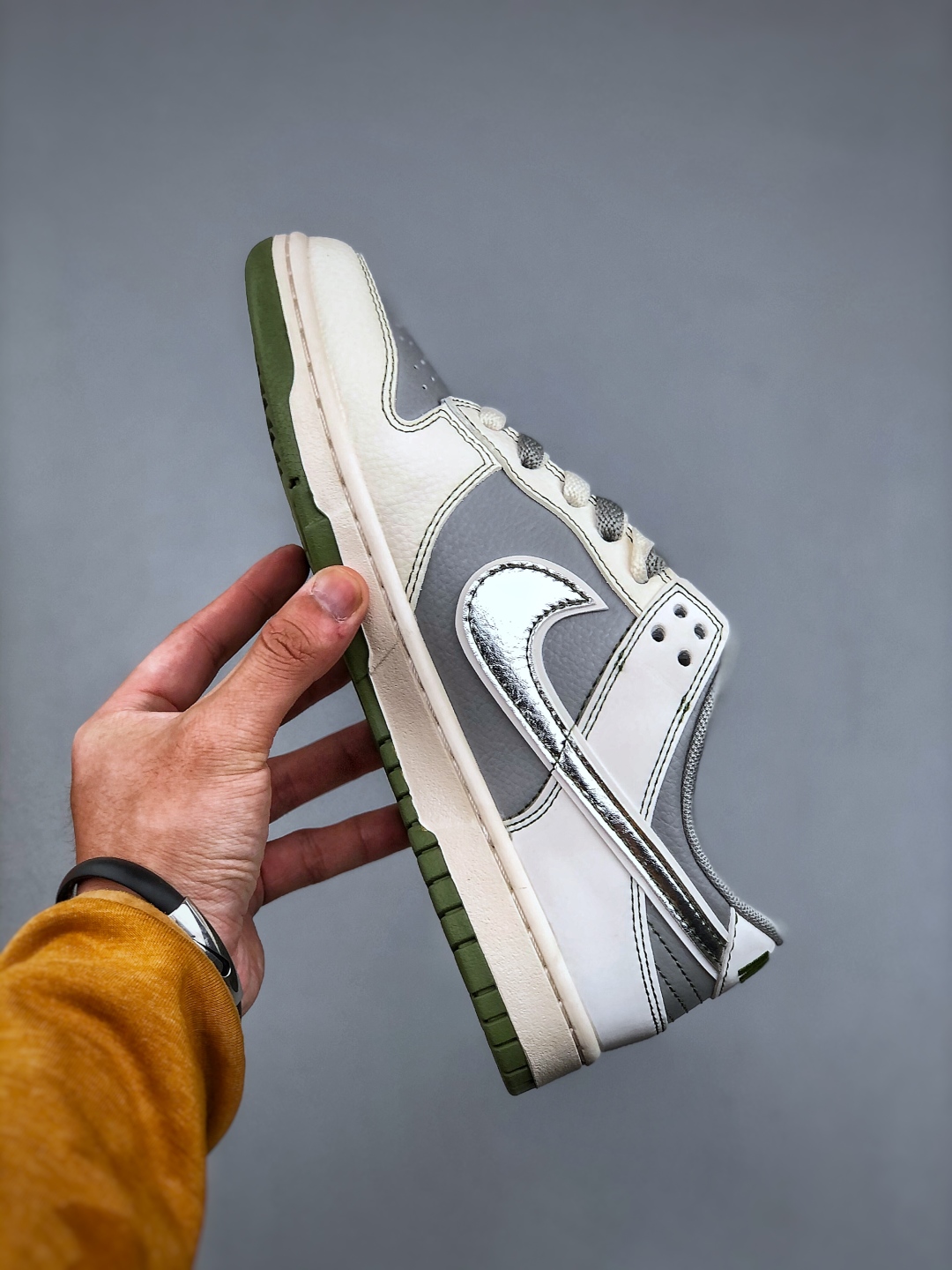 Nike SB Dunk Low x Stussy White Grey Green Silver - Premium Quality 3 cmp i1746565216633 4491 0 1