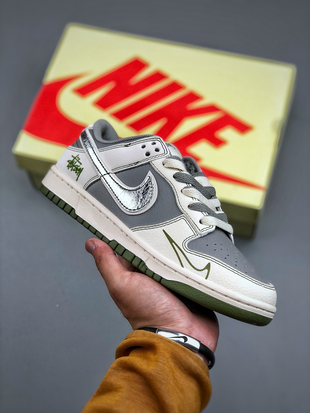 Nike SB Dunk Low x Stussy White Grey Green Silver - Premium Quality 2 cmp i1746565216634 5790 0 0