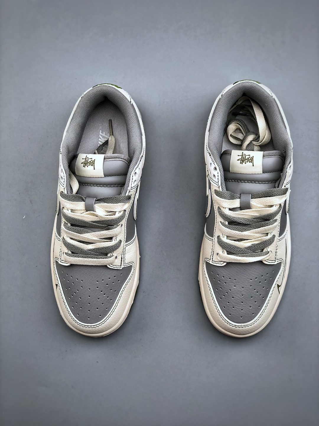 Nike SB Dunk Low x Stussy White Grey Green Silver - Premium Quality 6 cmp i1746565218166 8544 0 4