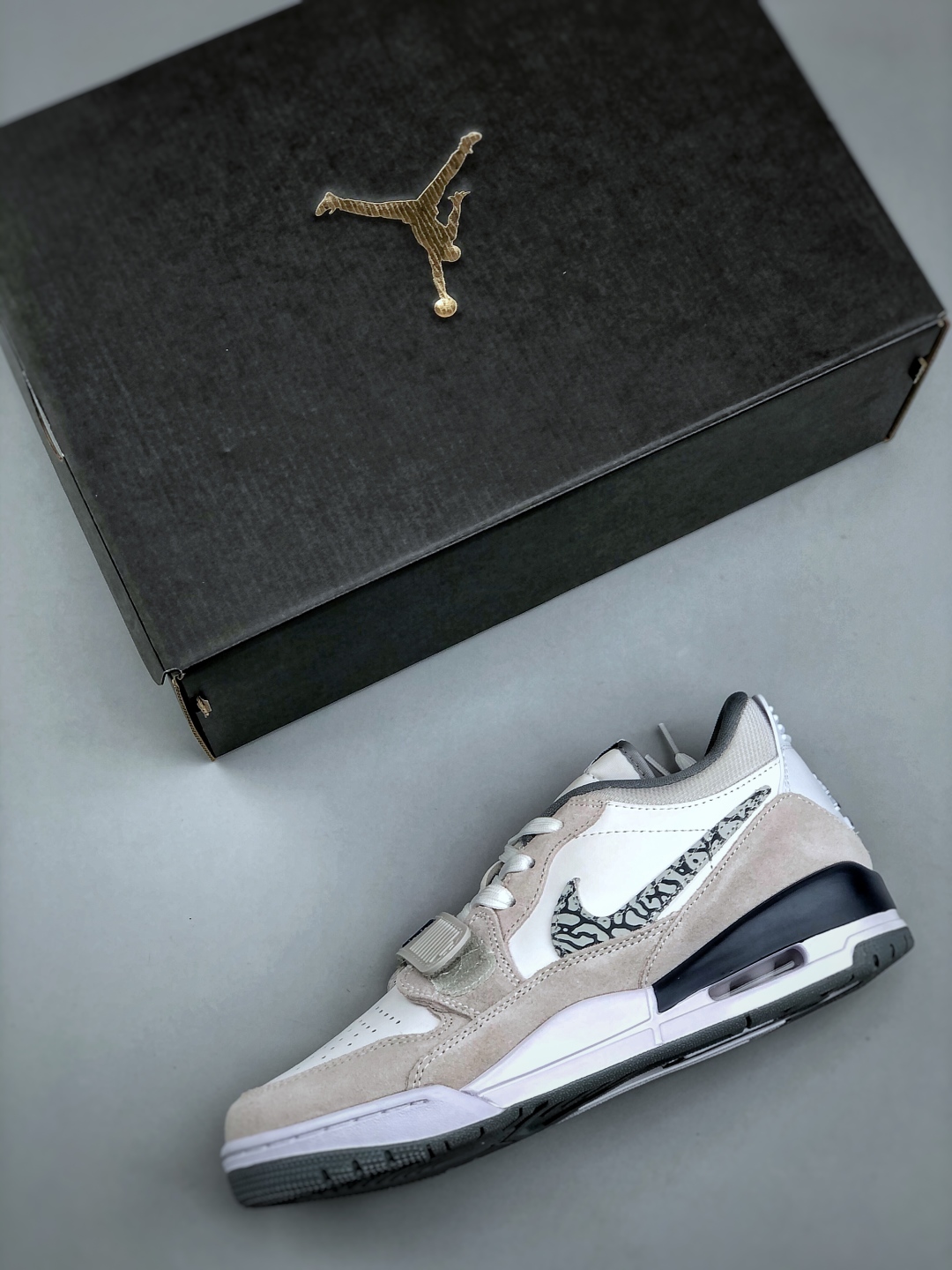 Nike Air Jordan Legacy 312 Low White/Grey/Blue - CD7069-124 4 cmp i1746649727935 4525 0 2