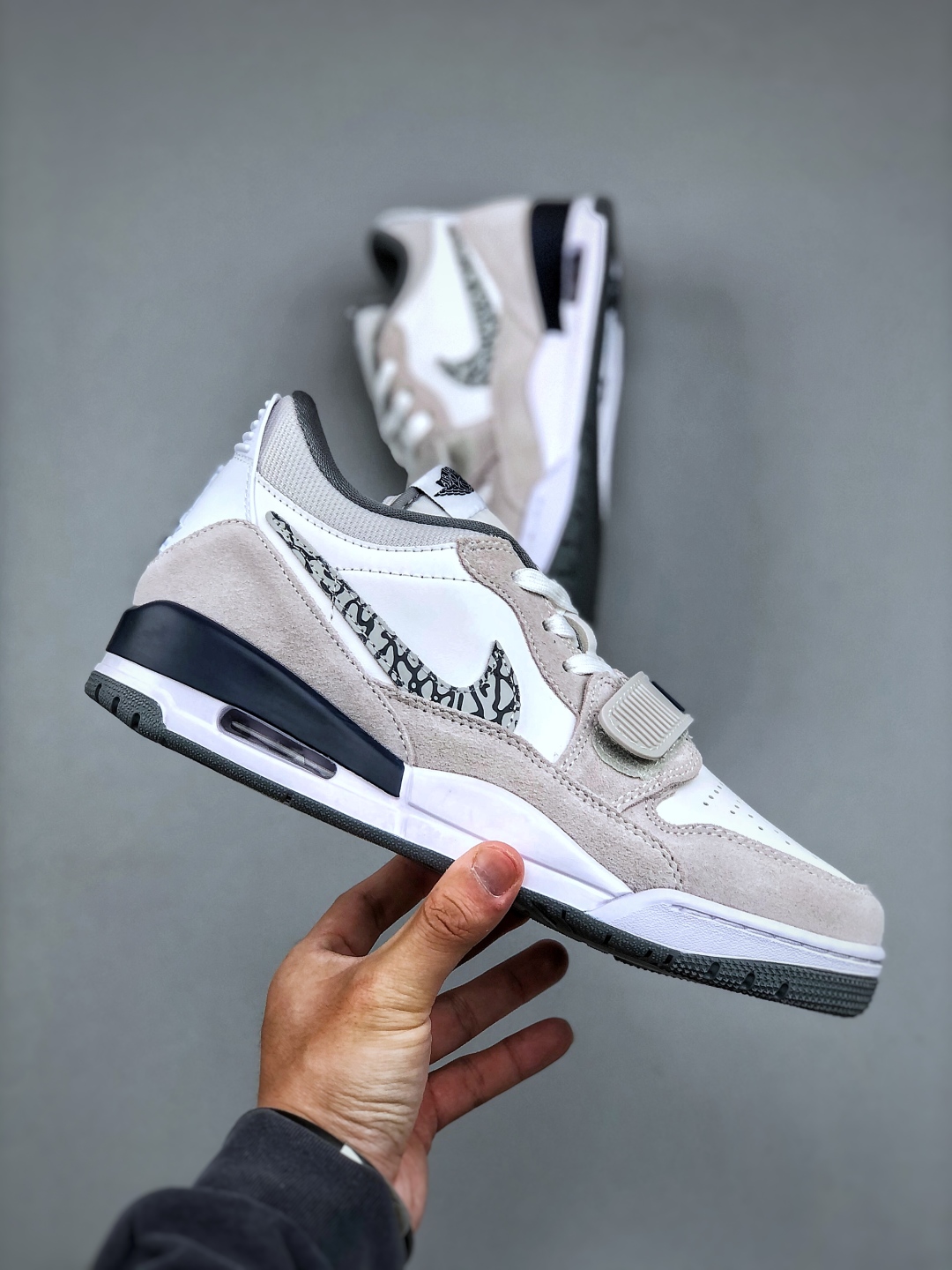 Nike Air Jordan Legacy 312 Low White/Grey/Blue - CD7069-124 5 cmp i1746649729517 4685 0 3