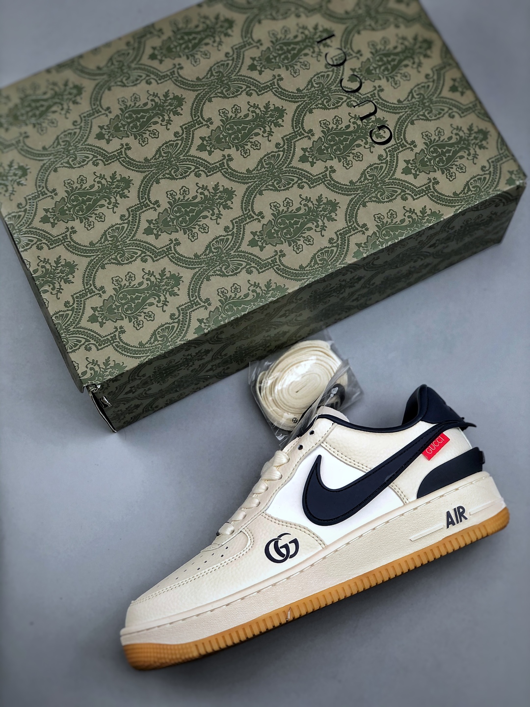 Nike Air Force 1'07 Low Gucci Collab Sneakers - Casual Comfort & Style 4 cmp i1746650057073 6009 0 2