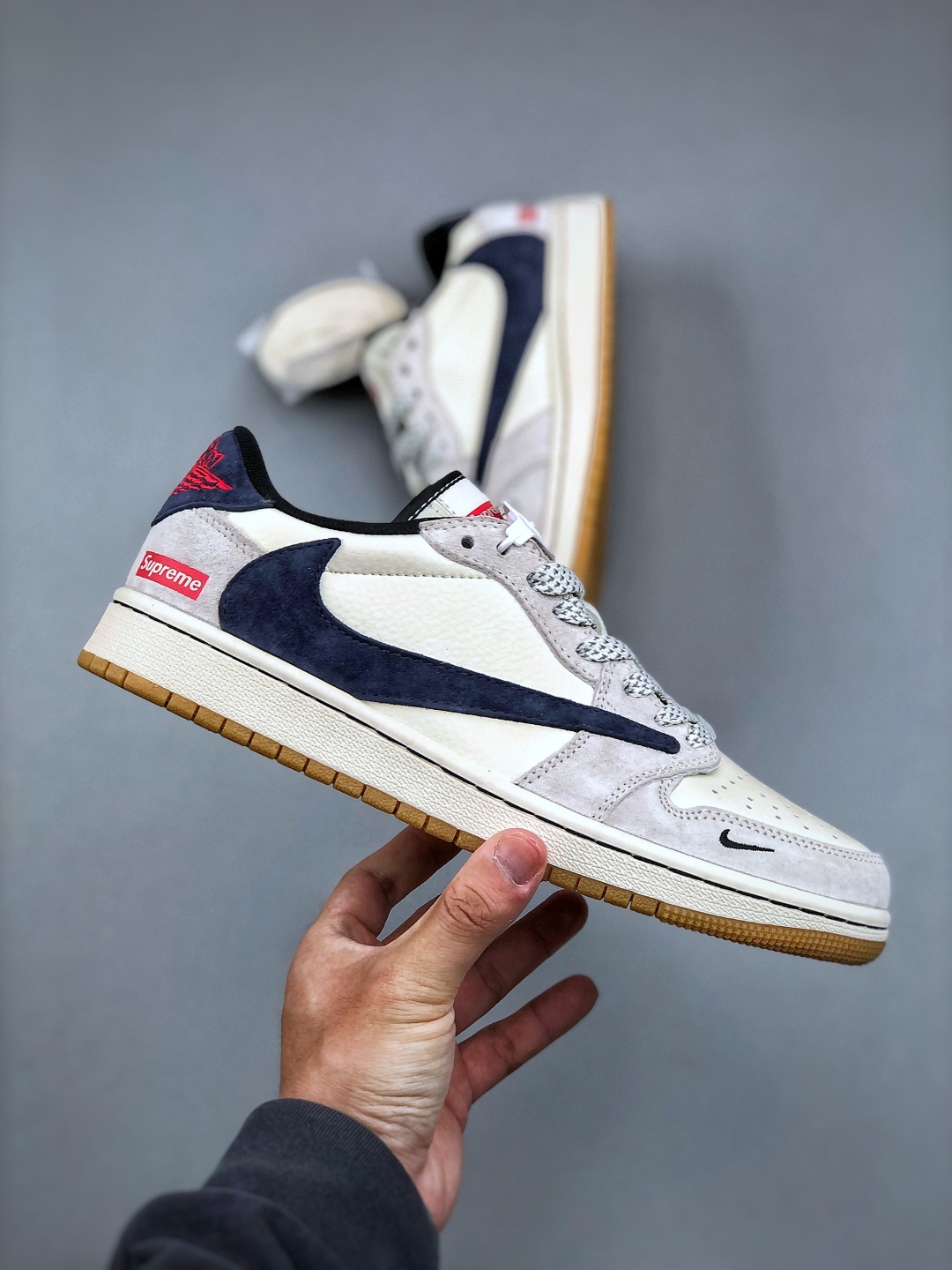 Air Jordan 1 Low Travis Scott Supremee Low-Top Sneakers 5 cmp i1746650626837 2405 0 3